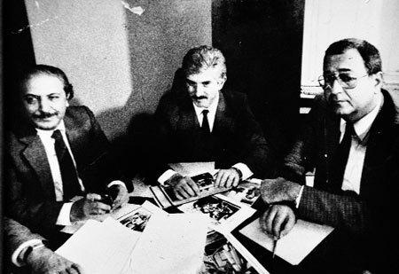 Eme&ccedil;, Doğan Heper ve Mehmet Barlas&rsquo;la birlikte g&uuml;ndemi değerlendirirken indigodergi.jpeg