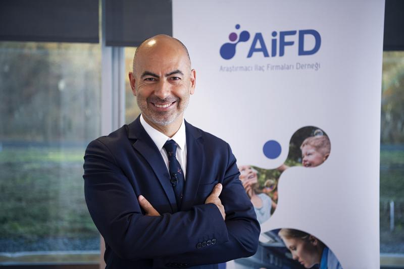 AIFD_Genel_Sekreteri_Dr_Umit_Dereli_Foto_2.jpg