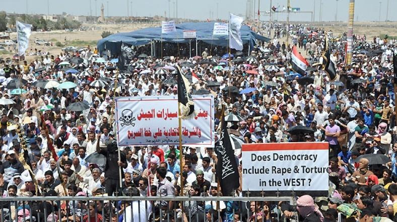 Irak'ta Sünni kitlelerin gösterisi-Mezhep çatışmalarının gelecek yıllarda artarak devam edeceği öngörülüyor-Fotoğraf-Reuters  .jpg
