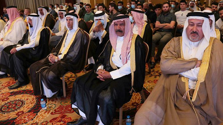 Erbil Konferansına katılan aşiret reisleri.jpg Erbil Konferansına katılan aşiret reisleri.jpg