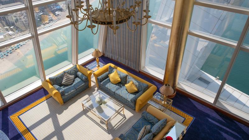 Burc el-Arab suit oda (Jumeirah.com).jpg