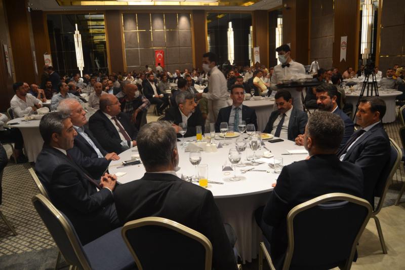 DİYARBAKIR'DA TEKSTİLCİLER BULUŞMASI.JPG