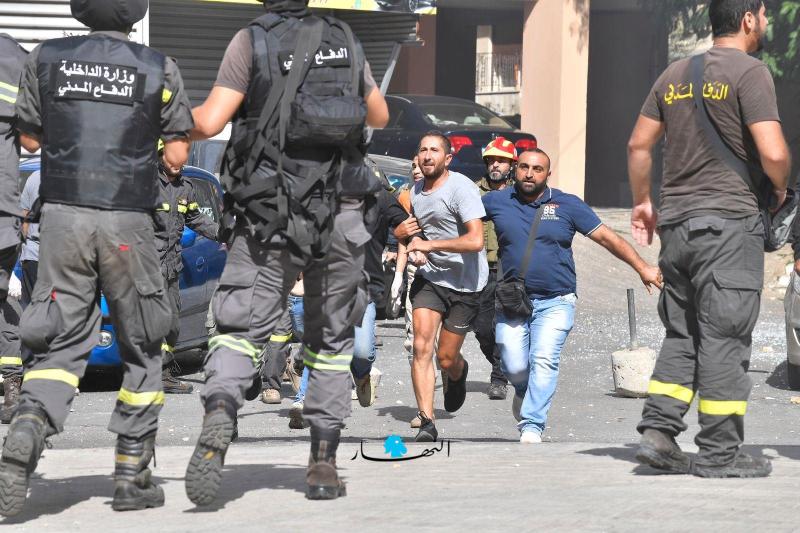 El Tayyune Caddesinde yaşanan kanlı hadiseden bir görünüş-Kaynak, El Nahar gazetesi.jpg El Tayyune Caddesinde yaşanan kanlı hadiseden bir görünüş-Kaynak, El Nahar gazetesi.jpg