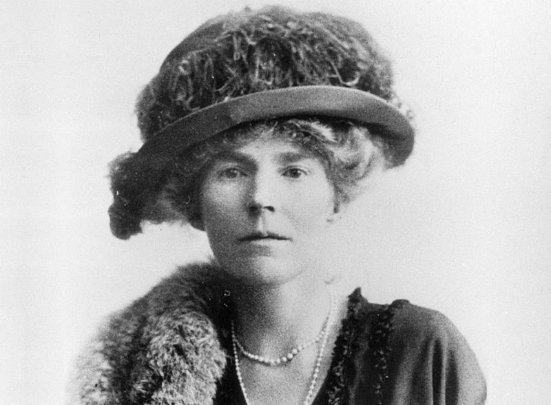 İngiliz kadın istihbaratçı ve diplomat Gertrude  Bell, Caf Aşireti Hamınağası Adile Xanım ile görüşmüştü .jpg