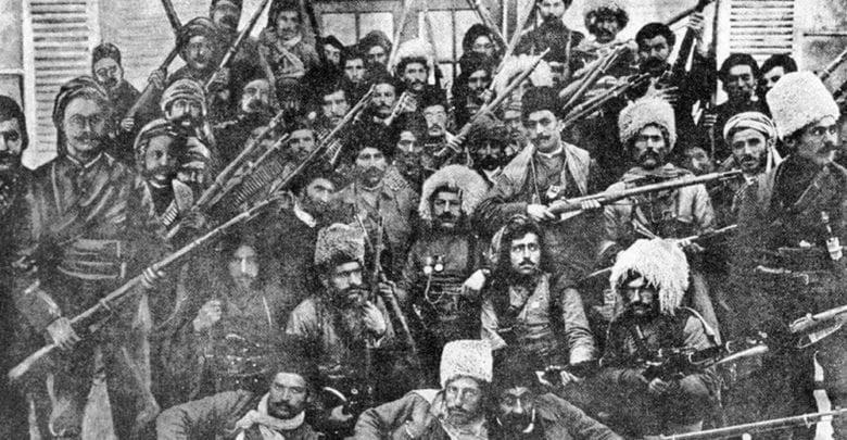 Bazı Ermeni silahlı milisleri.jpg Bazı Ermeni silahlı milisleri.jpg