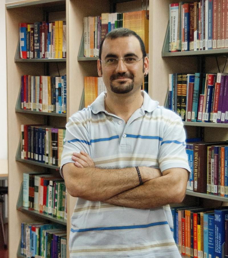 Dr. İnan Rüma.jpg