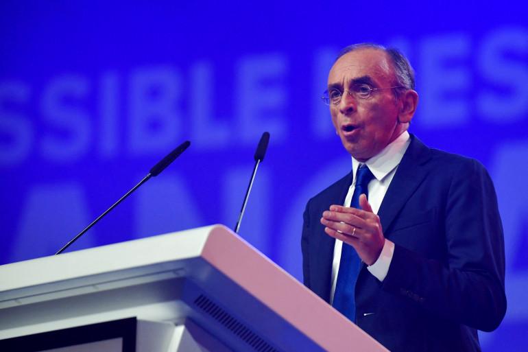 1488383-eric-zemmour-lors-de-son-meeting-a-lille-le-5-fevrier-2022.jpeg
