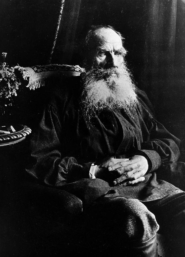 Tolstoy, 1910 Wikimedia Commons.jpg