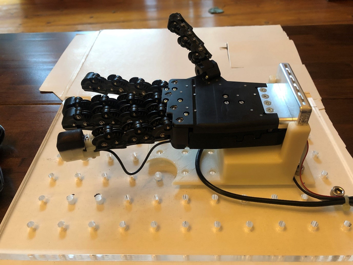 Low-Res_Robotic hand with 3D printed fingertip.jpg.png Low-Res_Robotic hand with 3D printed fingertip.jpg.png