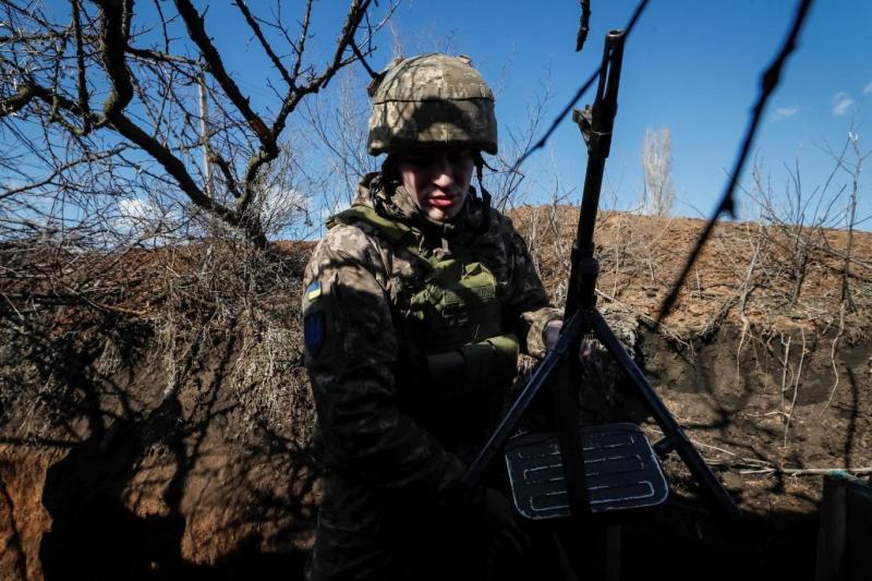 Rus birliklerine karşı savaşmak üzere Ukrayna'ya 52 farklı ülkeden 20 binden fazla gönüllü milis ve asker gitti. Fotoğraf-Reuters.jpg