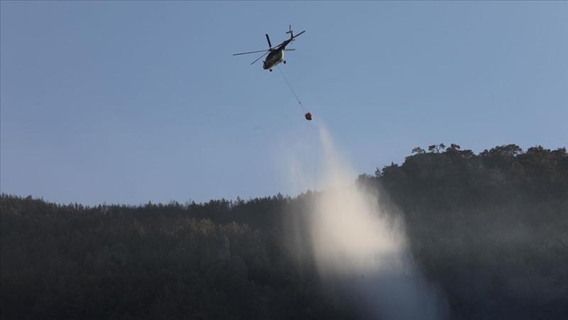 helikopter su orman yangını AA.jpg