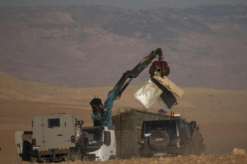İsrail mahkemesi, Batı Şeria'daki Bedevilerin yaşadıkları 63 kadar çadır ile gecekonduyu yıktırma kararı vermişti. Kaynak-AP.jpg