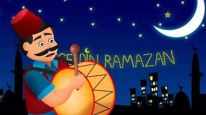 Sahur davulu, Türkiye'deki Ramazan gecesinin vazgeçilmesi sayılır Kaynak-kuaza.com sitesi.JPG
