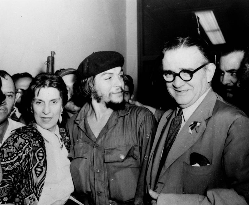 Devrimden hemen sonra anne ve babasıyla Havana’da, Ocak 1959.jpg