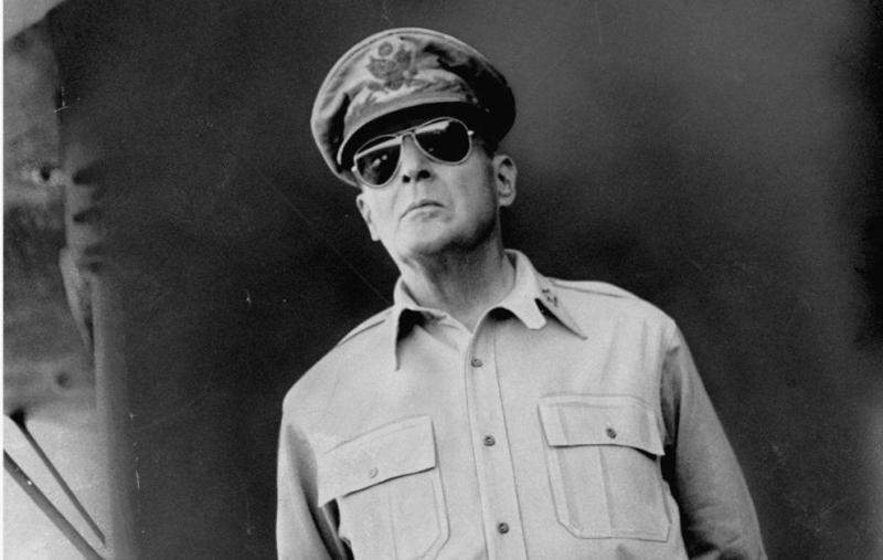 General Douglas MacArthur.jpg