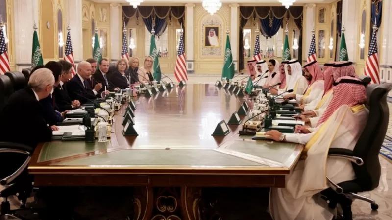 Suudi ve Amerikan heyetleri, Kaynak-Reuters.jpg