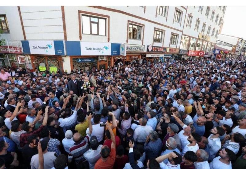 Kılıçdaroğlu'nun Ağrı'daki esnaf ziyareti, mitinge dönüştü-Kaynak-Twitter.jpg