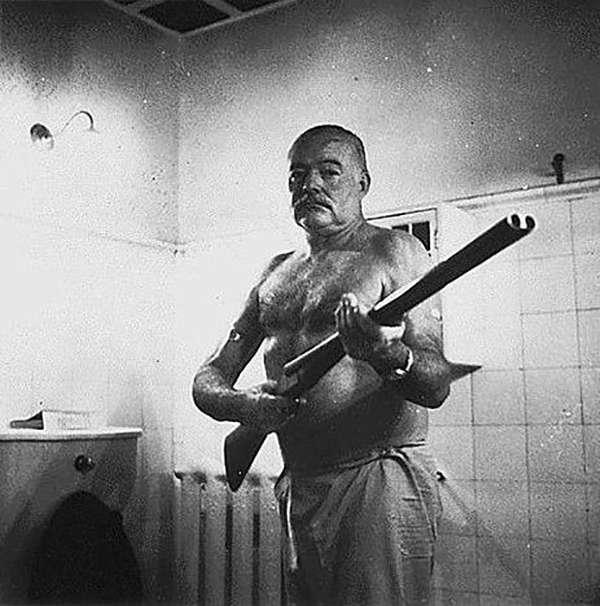 ernest hemingway 2.jpg