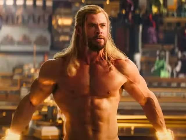 Serinin son filminde Thor'un çıplak sahneleri, filmin bazı ülkelerde sansüre takılmasına sebep olmuştu (Marvel)