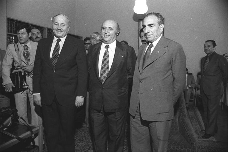 Necmettin Erbakan, Süleyman Demirel ve Alpaslan Türkeş. Üçü de Demokrat Parti geleneğinden çıktılar ve bu kaynaktan faydalandılar.jpg