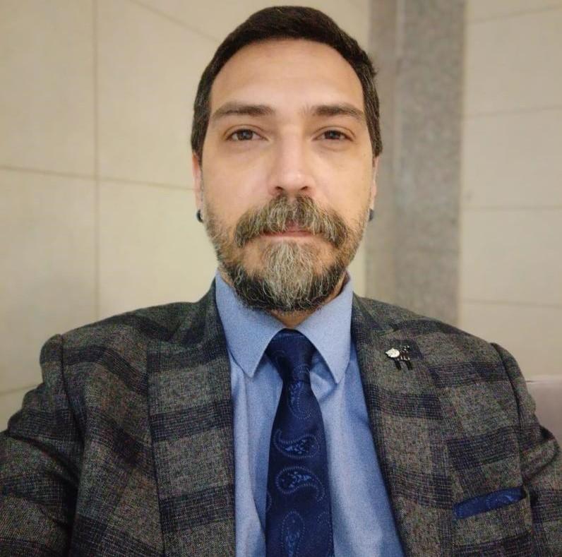 yankıbüyüksezer1.jpg