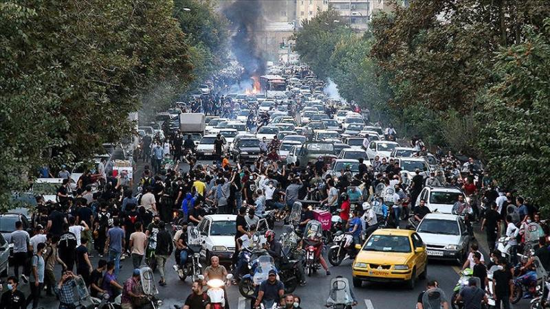 İran protestolar AA.jpg