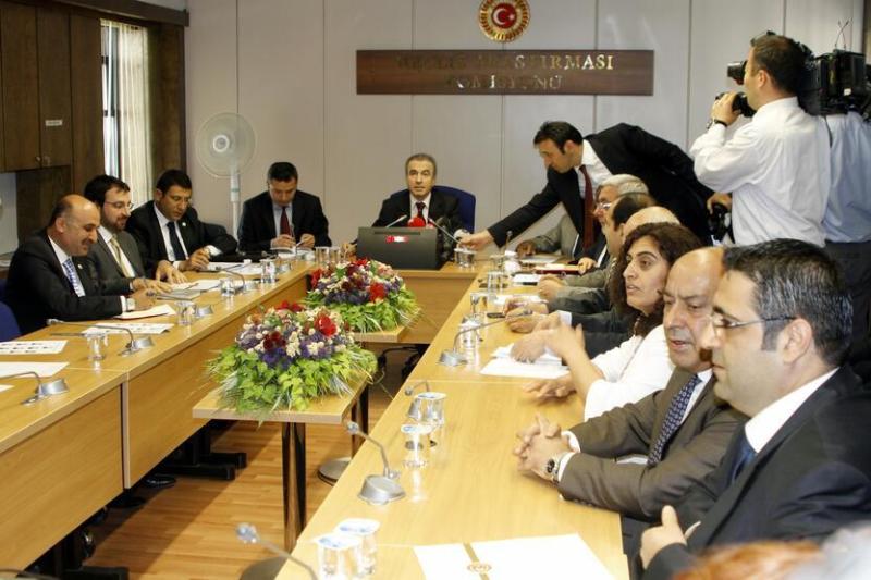 9 Mayıs 2013, Barış ve çözüm için Meclis Araştırma Komisyonu üye seçimi kararlaştırıldı. Kaynak-cnnturk.com_.jpg