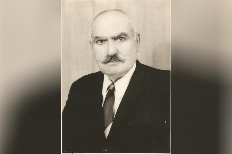 Bebek Aga  Ermeni ismi_ Bedros Toroyan Türkce  Ismi Irfan Demir _   1970'li yillar (1).jpg