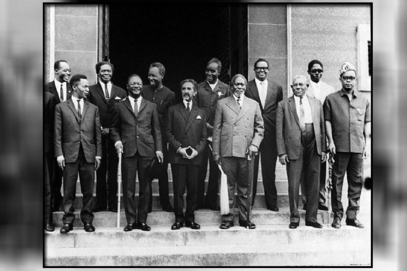Afrika Birliği Örgütü'nün (OAU) kurucu heyeti, 1963.jpg