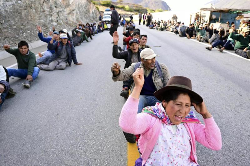 Protestocular, Boluarte'nin istifasını istiyor AFP.jpg