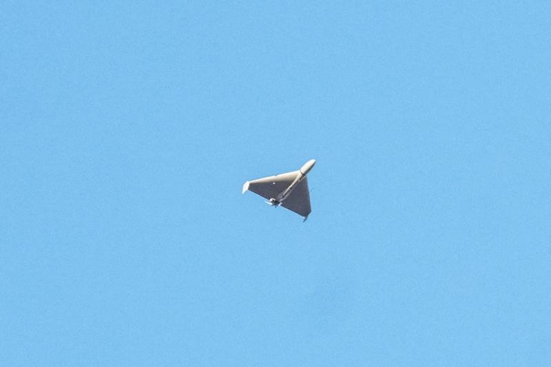 İran yapımı Şahid-136 tipi drone 17 Ekim'de Kiev'deki saldırı öncesinde uçarken görüntülendi Reuters.jpg
