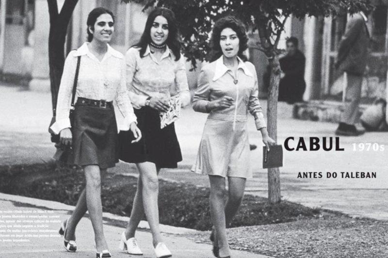 1970'lerde başkent Kabil'de  Afgan kadınları. Kaynak-twitter.jpg