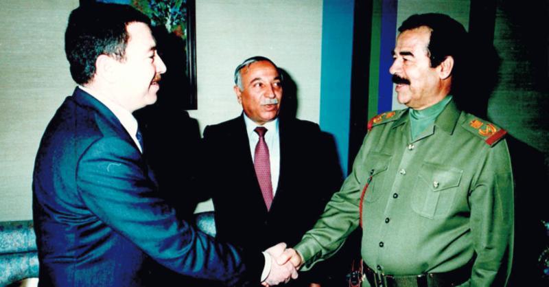 Ali Abu Rağıb Saddam Hüseyin ile görüşmede. Kaynak-Abu Rağıb arşivi_.jpg