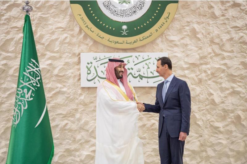 Muhammed bin Salman ve Beşşar Esad, zirvede adı çok geçen iki devlet adamı.jpg Muhammed bin Salman ve Beşşar Esad, zirvede adı çok geçen iki devlet adamı.jpg