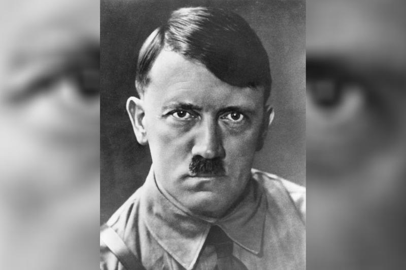 Hitler, milliyetçi çağrısını ırksal saflığa dayalı olarak ortaya attı (Britannica Ansiklopedisi) .jpg
