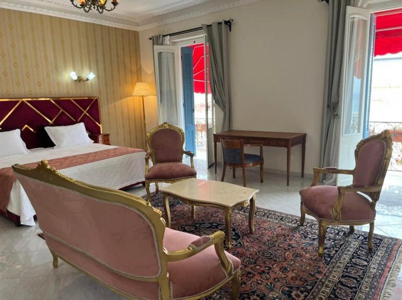 Portekiz Devlet Başkanı Manuel Teixeira Gomez'in Cezayir'in Bejaia kentindeki Necma Otel'deki odası (İletişim siteleri).jpg