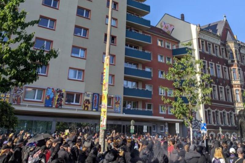 Avrupa'da protesto ve gösteriler kitlesel destek görüyor.jpg Avrupa'da protesto ve gösteriler kitlesel destek görüyor.jpg