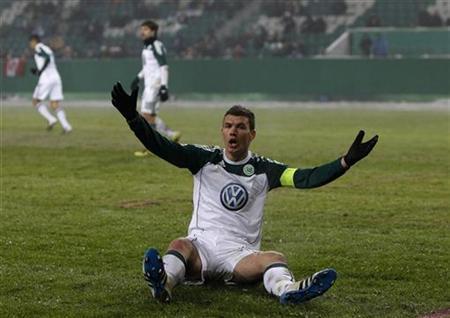 Dzeko Wolfsburg-Reuters.jpg