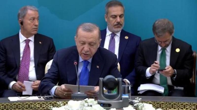 Tahran'daki üçlü zirvede Hakan Fidan, Hulusi Akar ve Fahrettin Altun. 2022.jpg