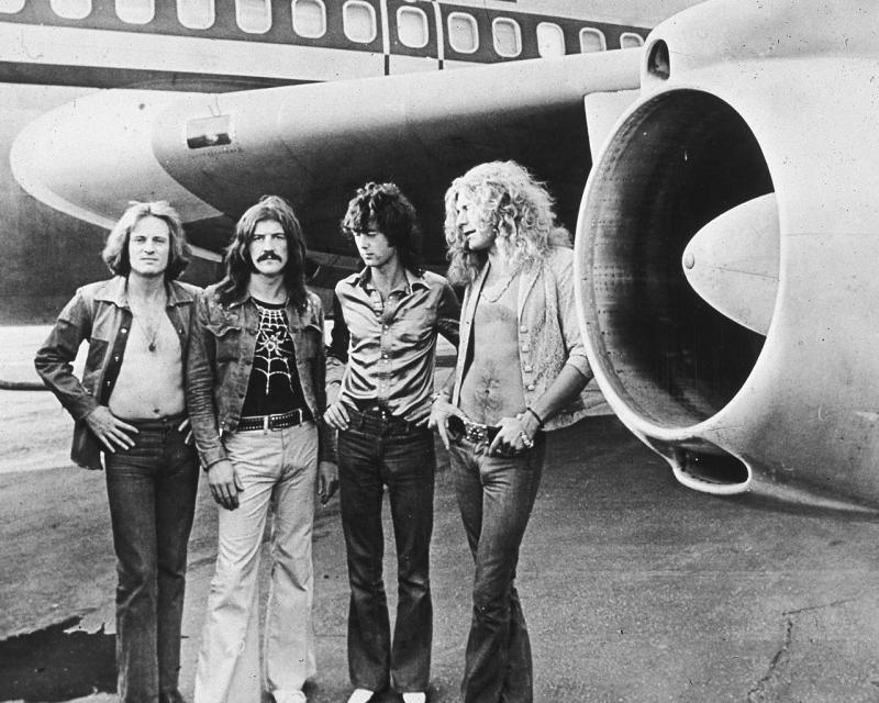 Led Zeppelin: Rock müziğin kurşundan zeplini | Independent Türkçe
