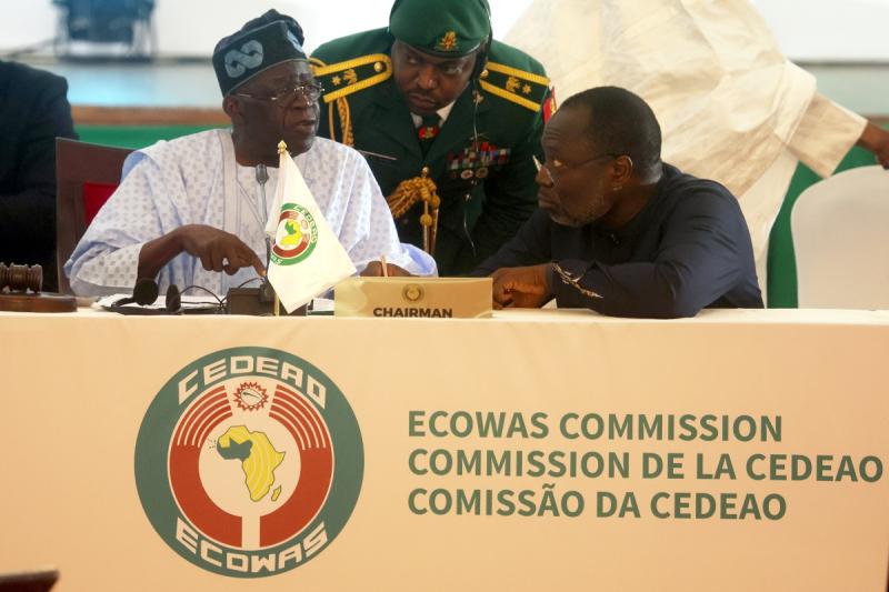 Askeri müdahale konusunda ECOWAS içinde bölünme.jpg