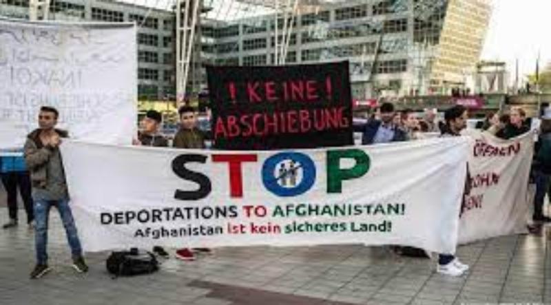 ProAsyl grubu, Afganistanlıların Almanya'dan çıkarılmasına karşı çıkıyor.jpg