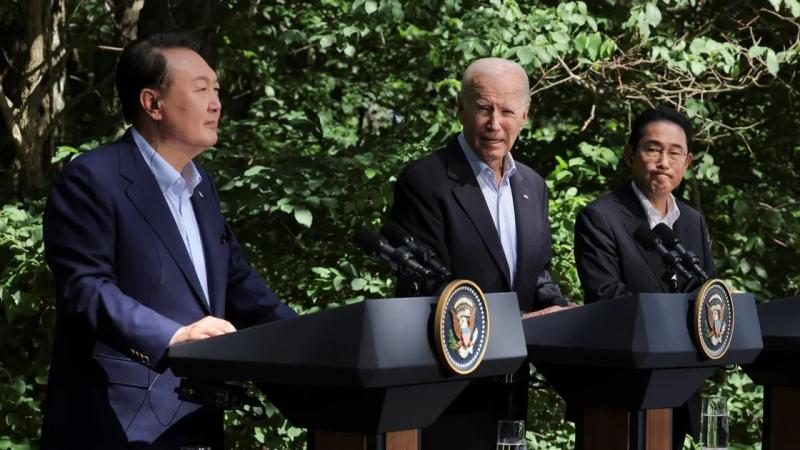 Japonya Başbakanı, ABD Başkanı ve Güney Kore Devlet Başkanı Camp David'de.jpg