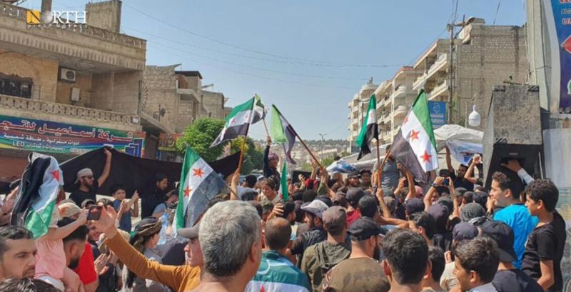 Suriye'nin güneyinde barışçıl protestolar. Kaynak-north press ajansı.jpg