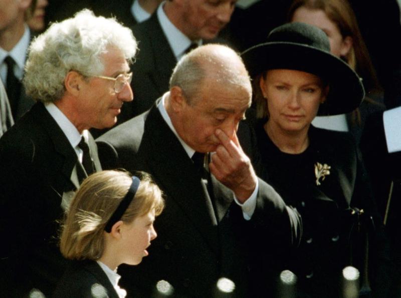 Muhammed el-Fayed, oğlu Dodi'nin Galler Prensesi Diana ile birlikte geçirdiği trafik kazasındaki ölümünden kraliyet ailesini sorumlu tuttu.jpg