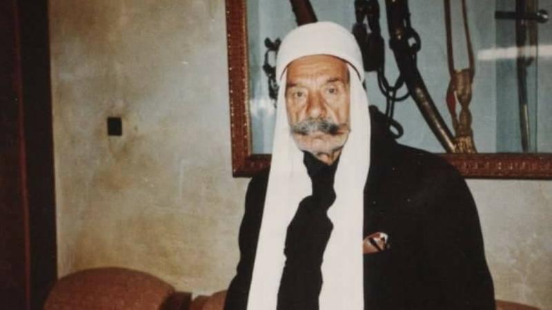 Suriye ve Dürzi toplumunun milli kahramanı Sultan El Atraş, son yıllarında El Mecelle.jpg