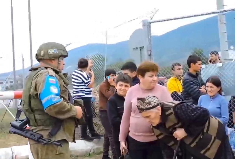 Dağlık Karabağ'daki Rus barış güçleri.jpg
