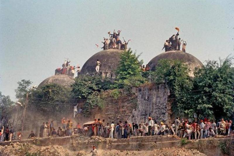 Babri Camisi, 1992'de radikal gruplar tarafından yerle bir edilmişti (Indiapix Network-Sanjay Sharma).jpg