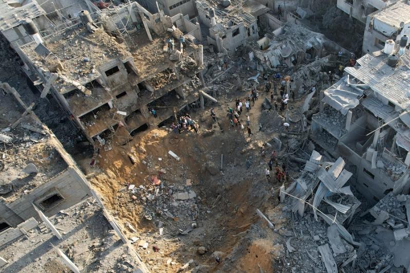 İsrail'in Gazze'yi bombalamaya devam etmesiyle birlikte Avrupa ülkelerinde özellikle savaş karşıtı gruplardan gelen halk protestolarının kapsamı genişliyor Reuters.jpg