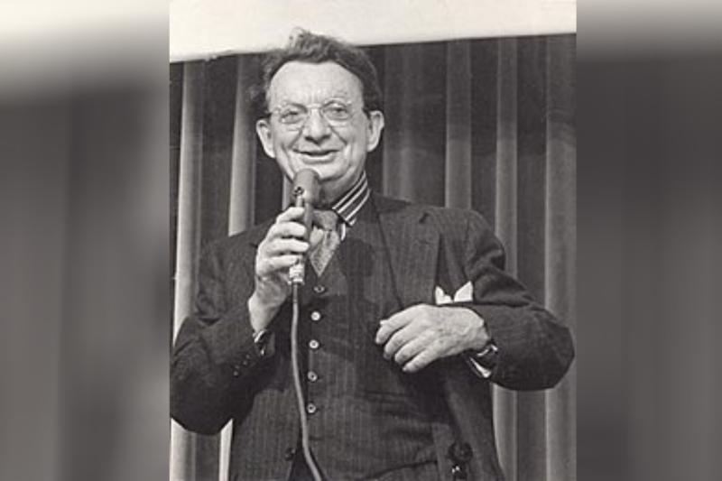 Isidor Feinstein Stone, Yahudi kökenli ilk aktivist teorisyen ve gazeteci sayılır.jpg Isidor Feinstein Stone, Yahudi kökenli ilk aktivist teorisyen ve gazeteci sayılır.jpg